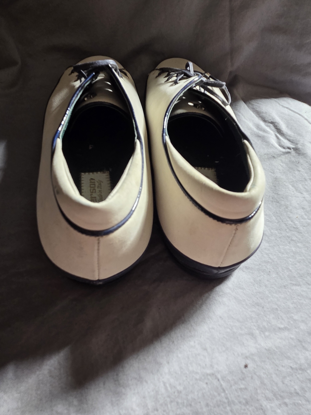 Cream Leather Lace-Up Shoes - Picture 7 of 8